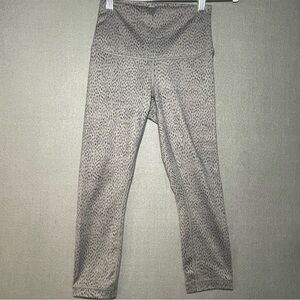 Lululemon Gray Animal Print High Rise Leggings Size 6